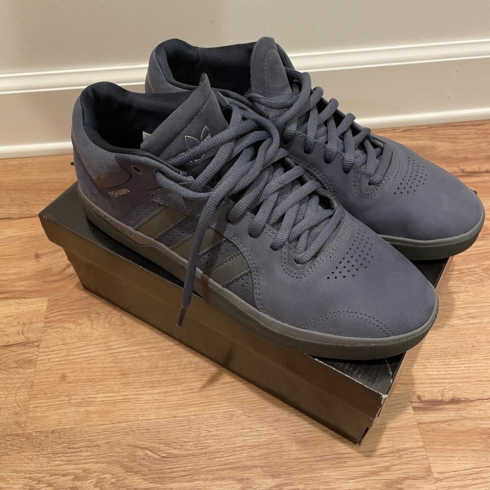 Adidas Tyshawn Shoes Shadow Navy/Carbon/Legend Ink size 11.5